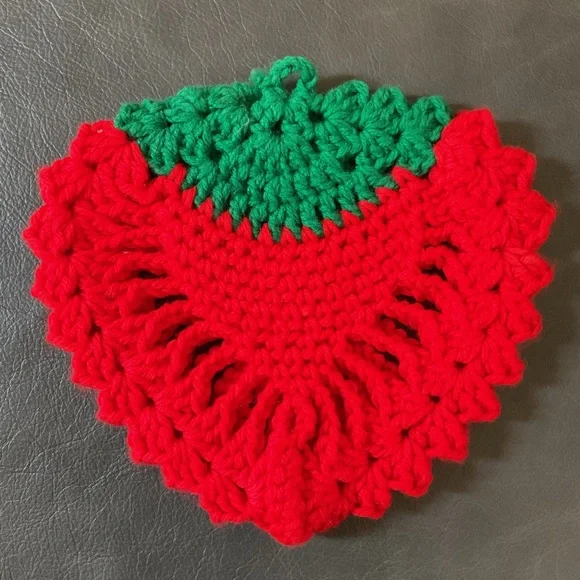Hand knit watermelon & strawberry pot holders hot pads set - Picture 3 of 7